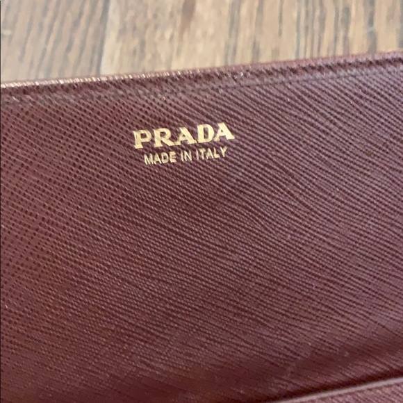 Prada Wallet on Chain - Picture 4 of 6